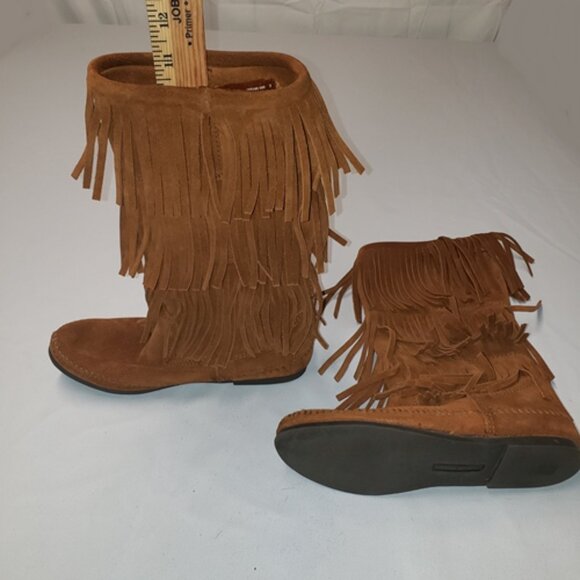 Minnetonka 3-layer fringe Suede Leather Moccasin 12” tall boots Women's size 7 - Picture 3 of 5